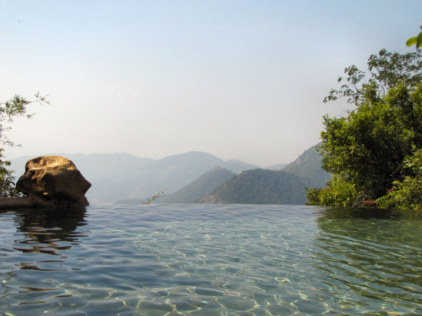 Infinity pool