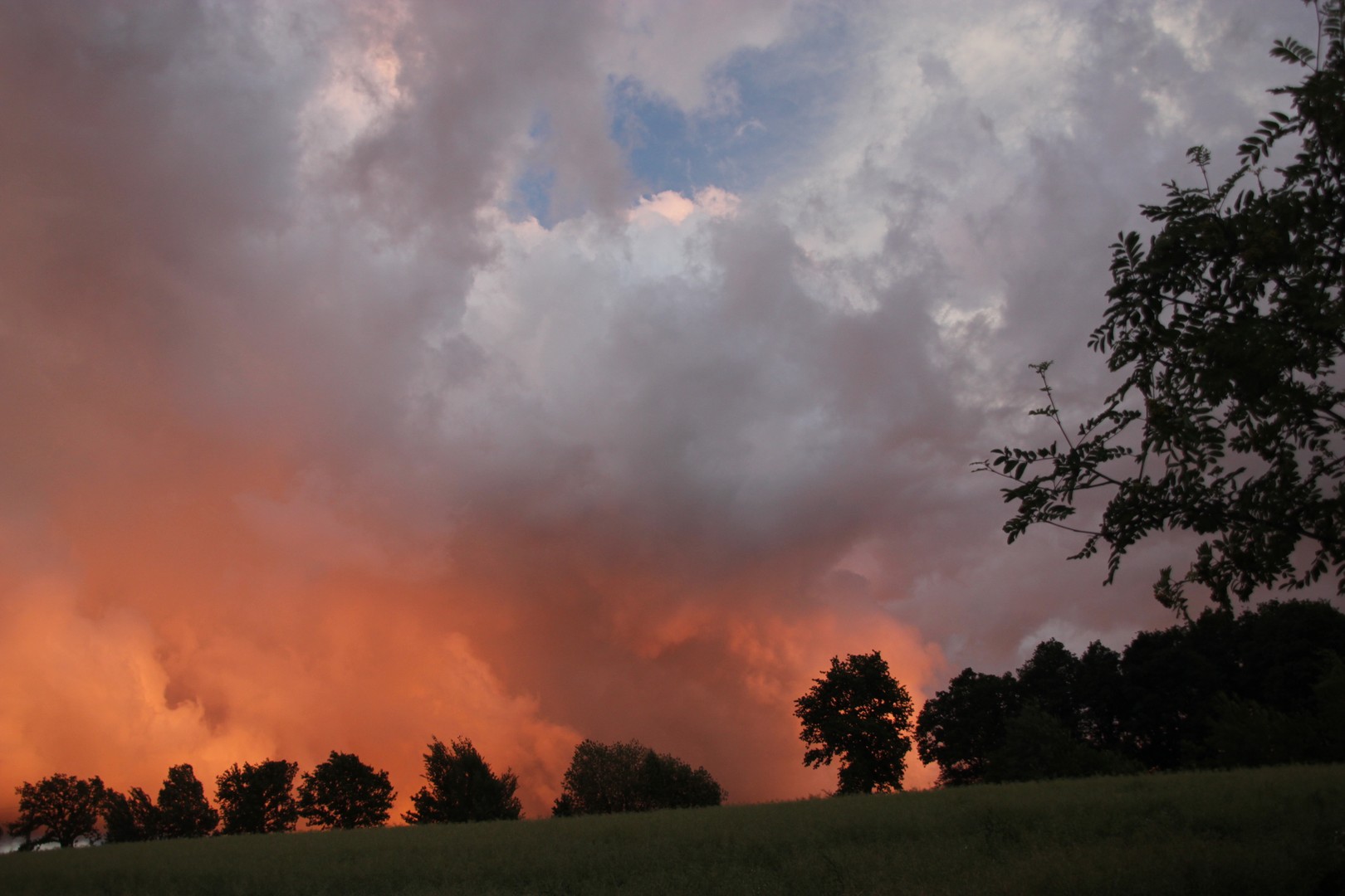 Der Himmel brennt....