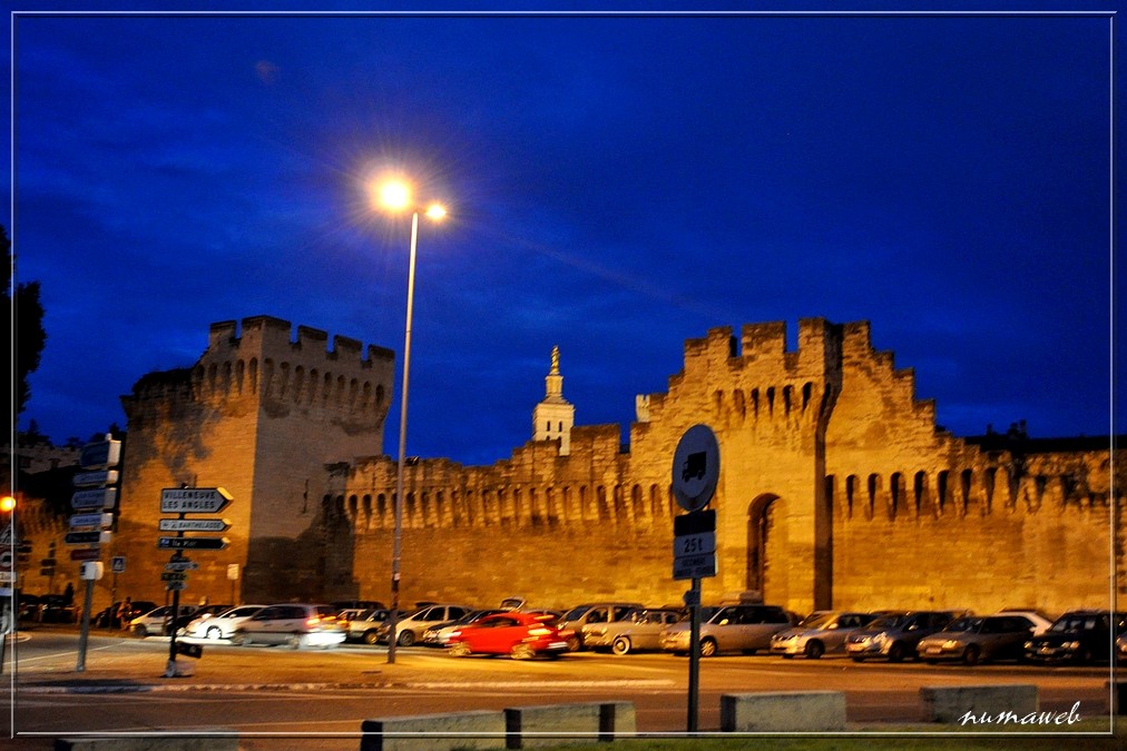 Les remparts d'Avignon