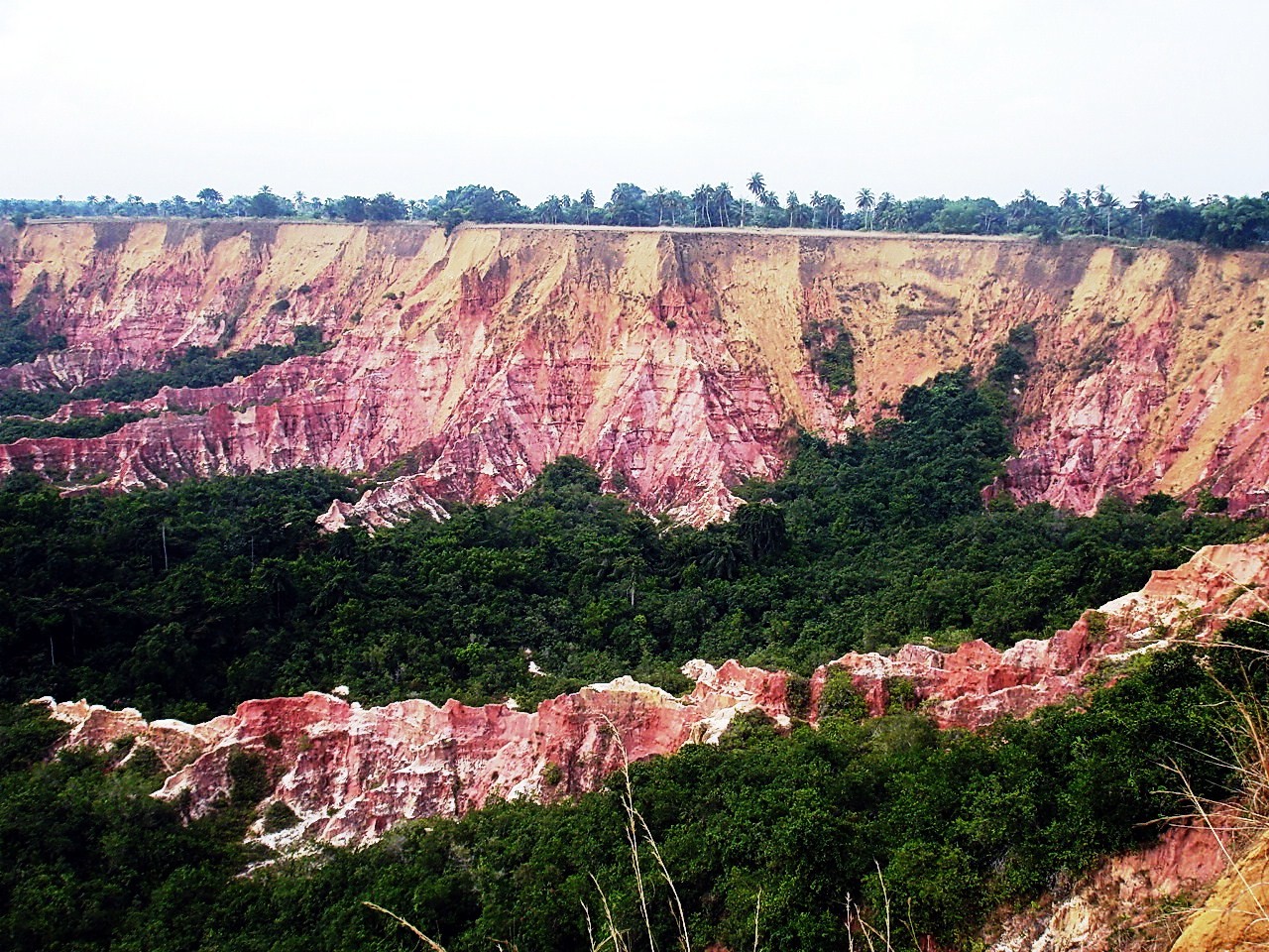 Les Gorges de Diosso