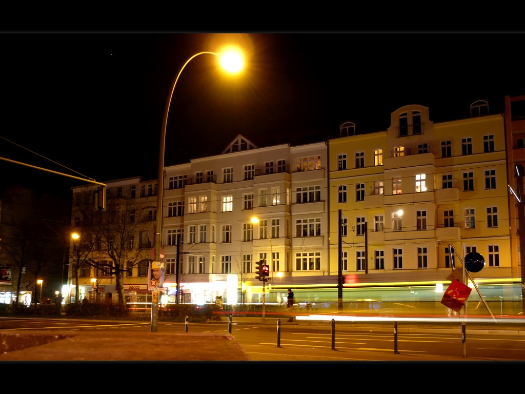 Warschauer Straße bei Nacht