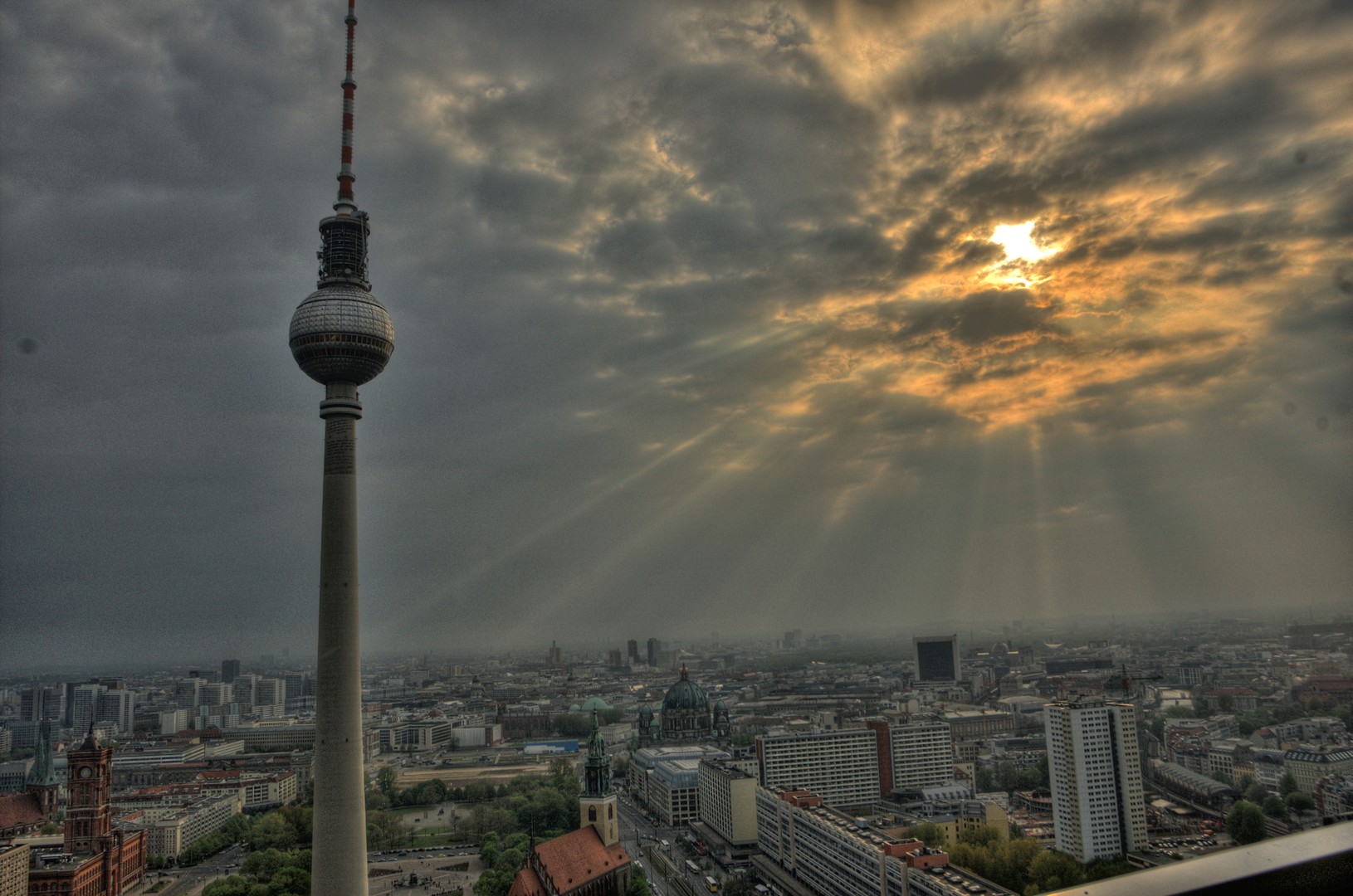 Versuch HDR vom Park in in Berlin