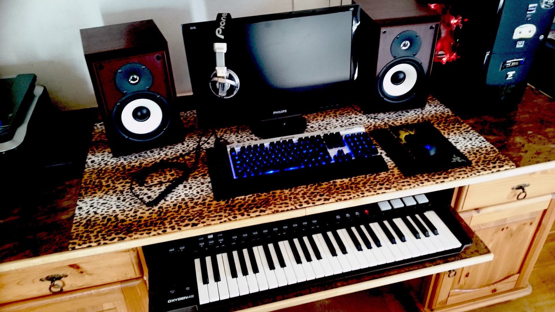 Music studio v2