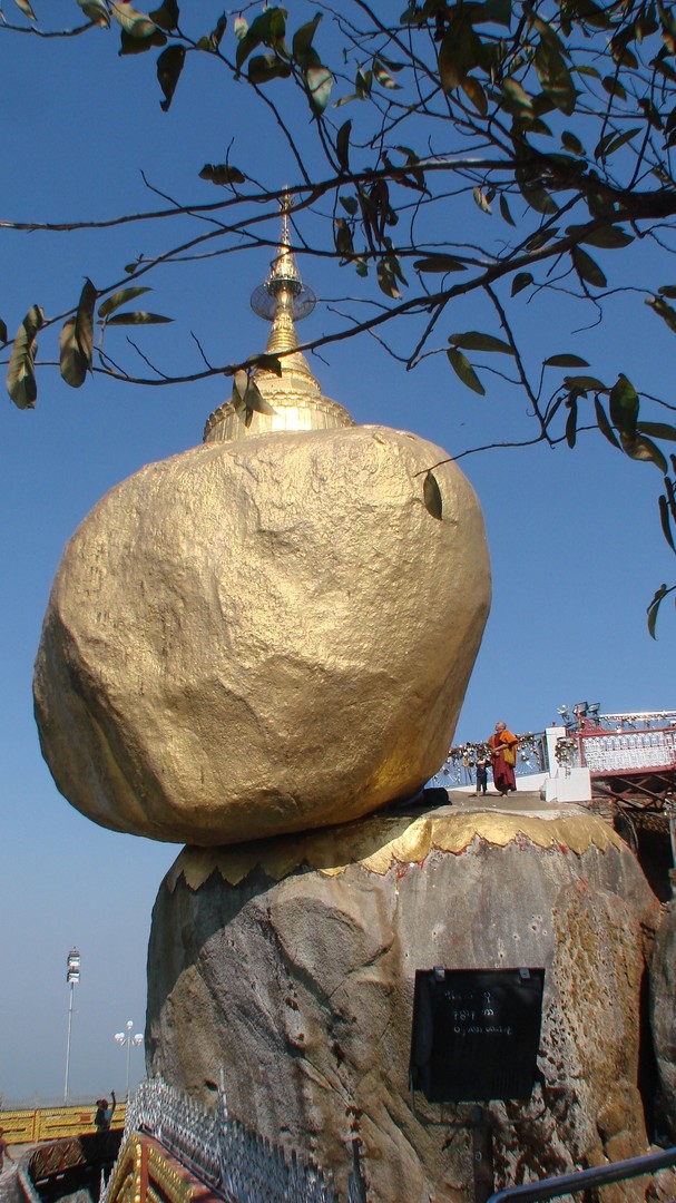 Le Rocher d'Or de Kyaiktiyo en Birmanie