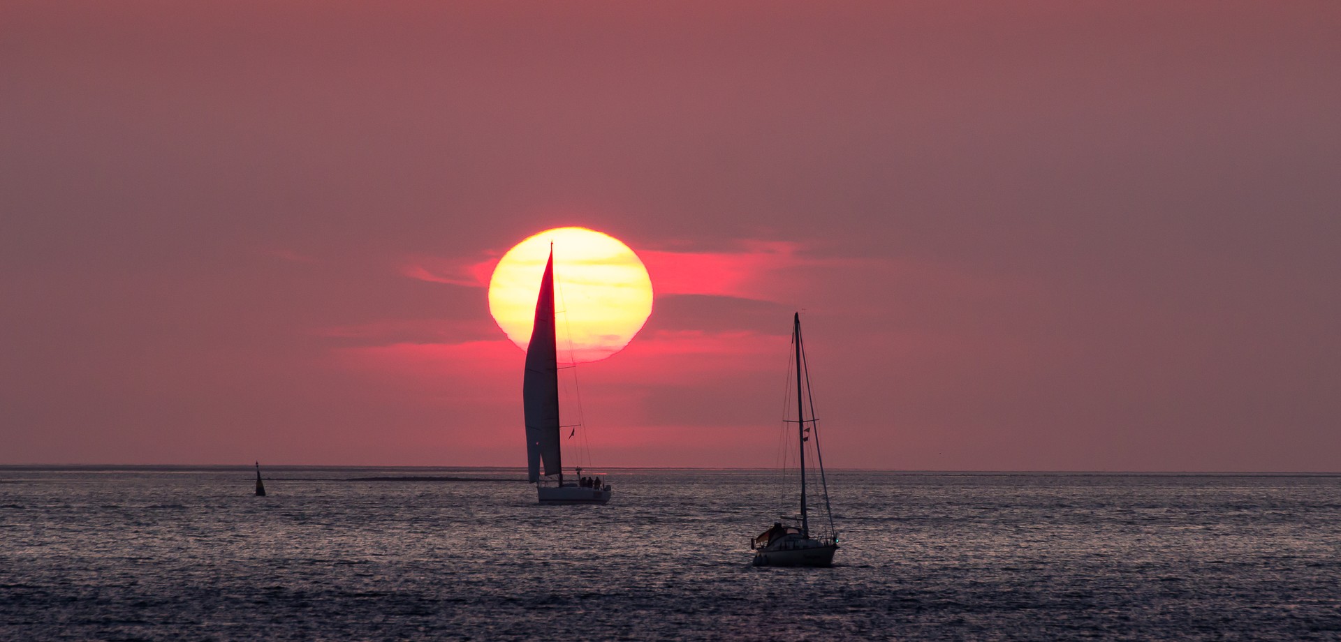 In den Sonnenuntergang segeln.....