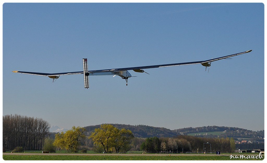 Décollage de Solar Impulse