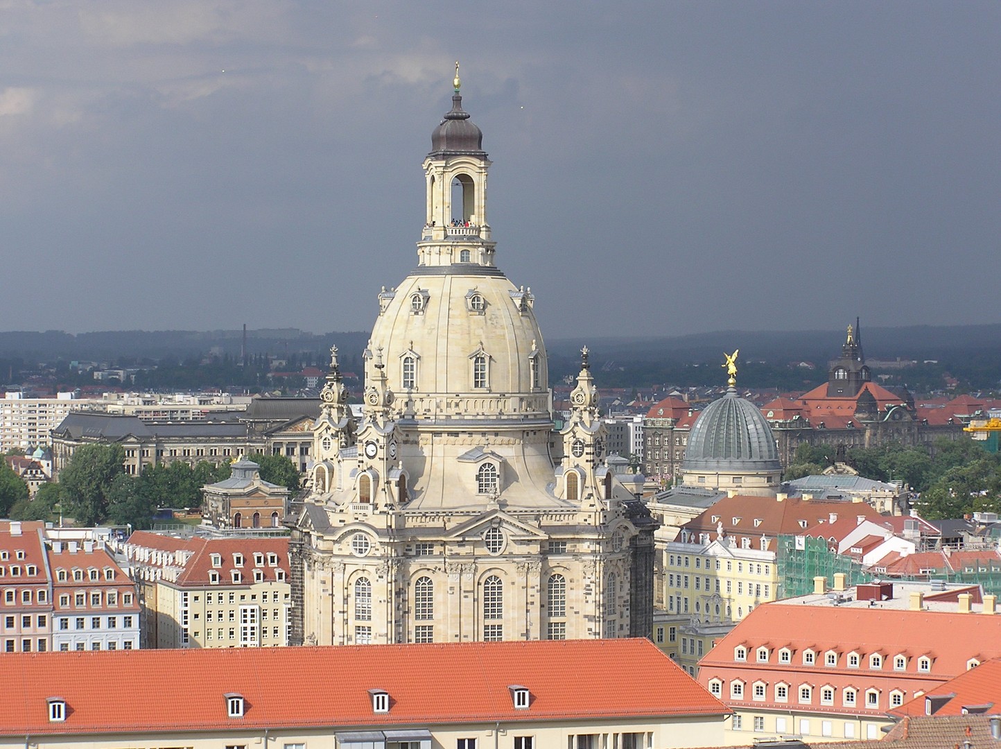 Dresden Frauenkirche kurz vor dem großen Regen