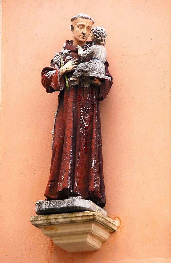 Statue.