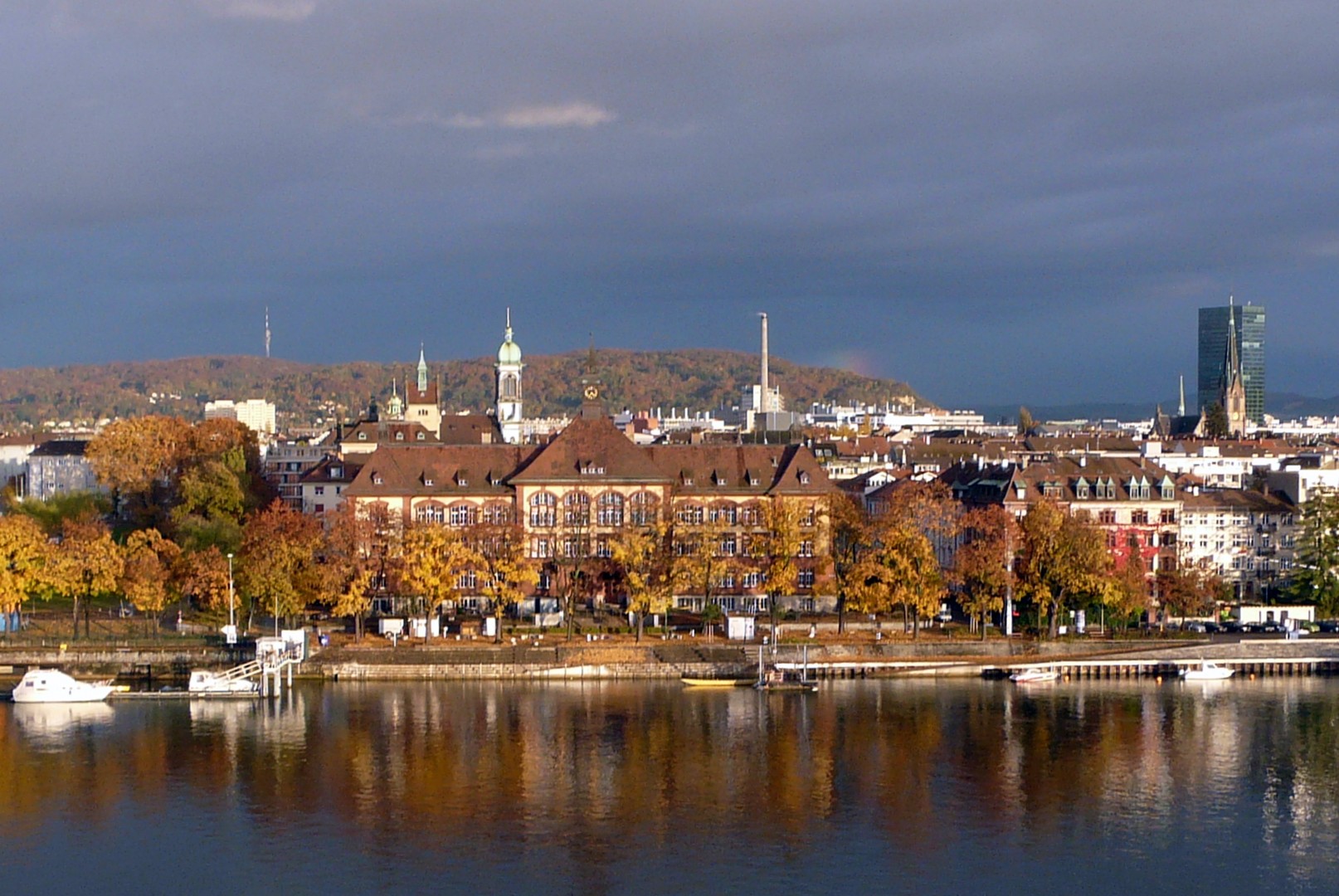 Herbstliche Abendstimmung am Rhein