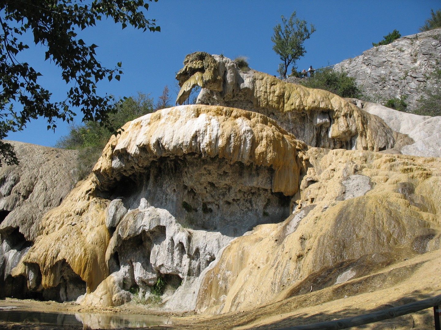 Fontaine pétrifiante 2.