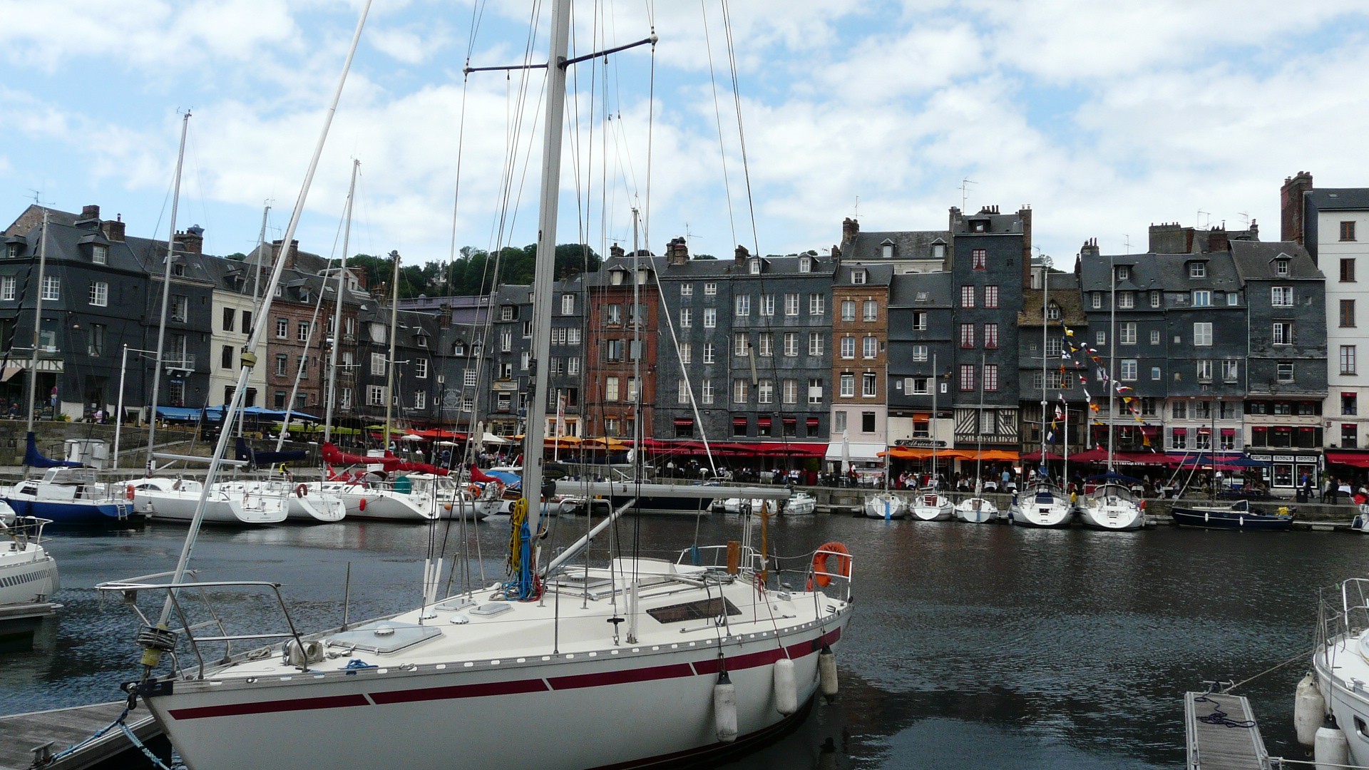 Honfleur : le port en Juin