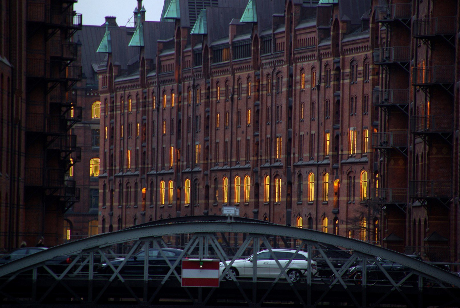 Speicherstadt am Abend