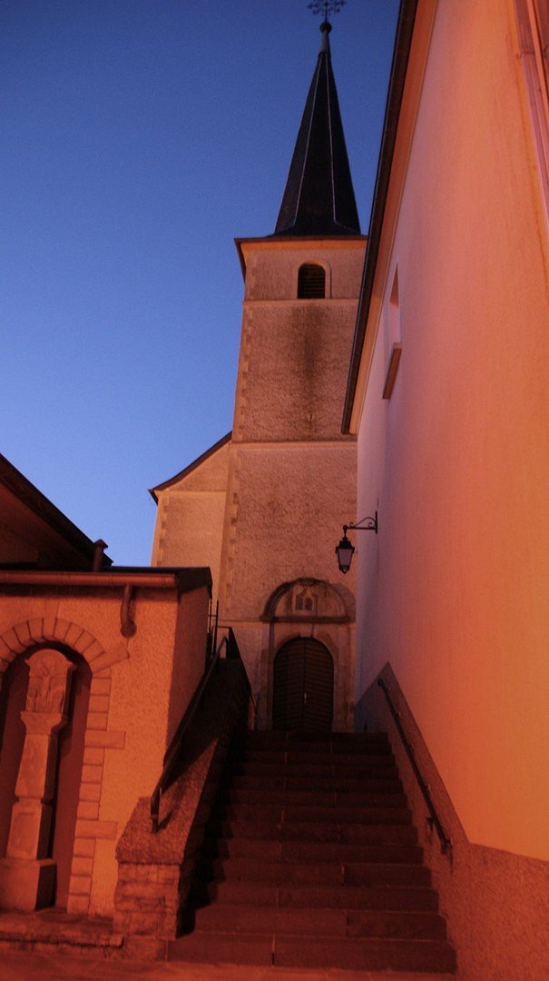 Kirche im Abendlicht