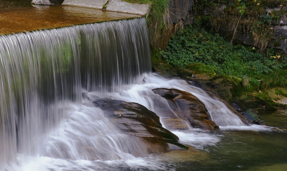 Fliesend kalt Wasser