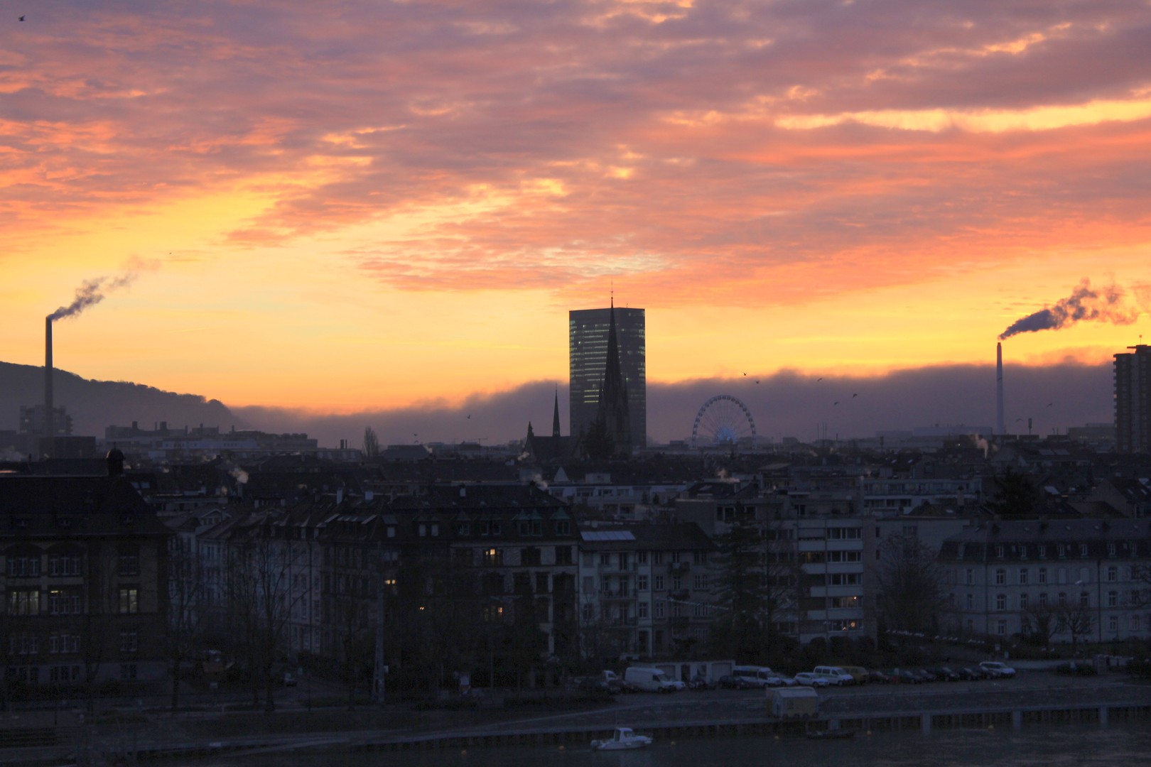 Sonnenaufgang am Rhein