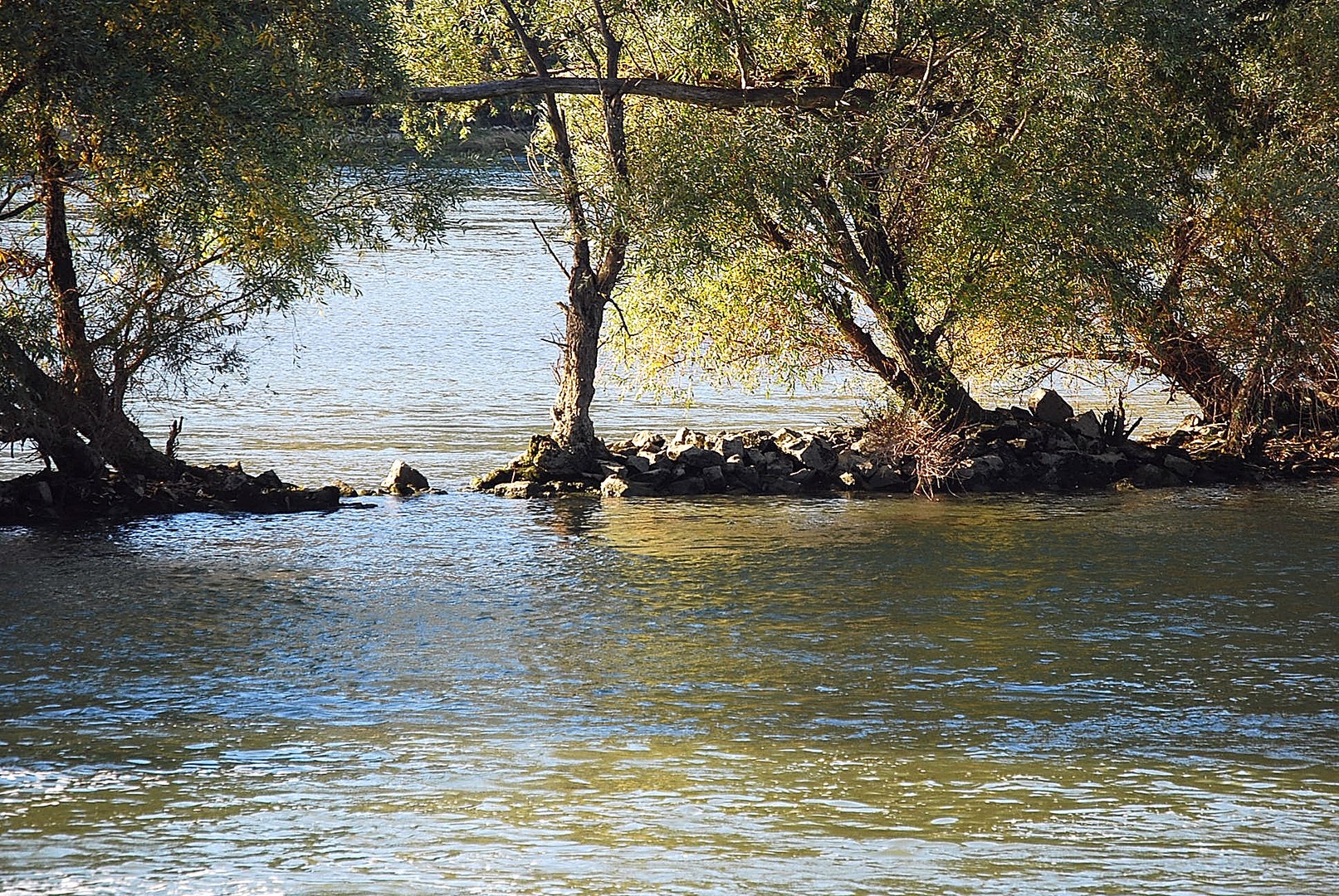 Rivière.