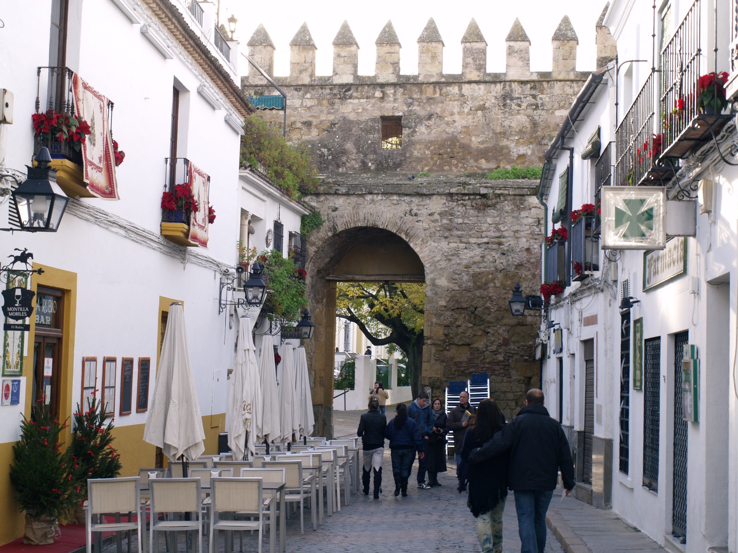 Calle tipica Sevillana