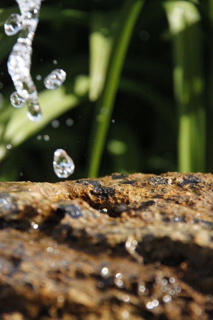 Fliegende Wassertropfen