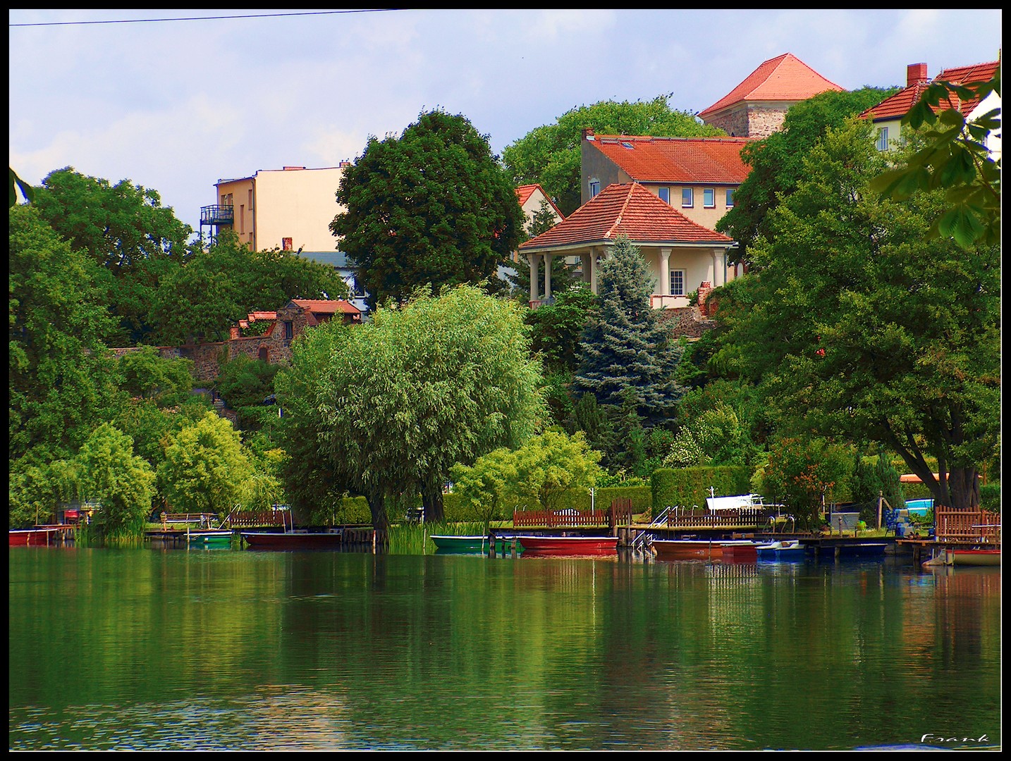 Grüne Stadt am See