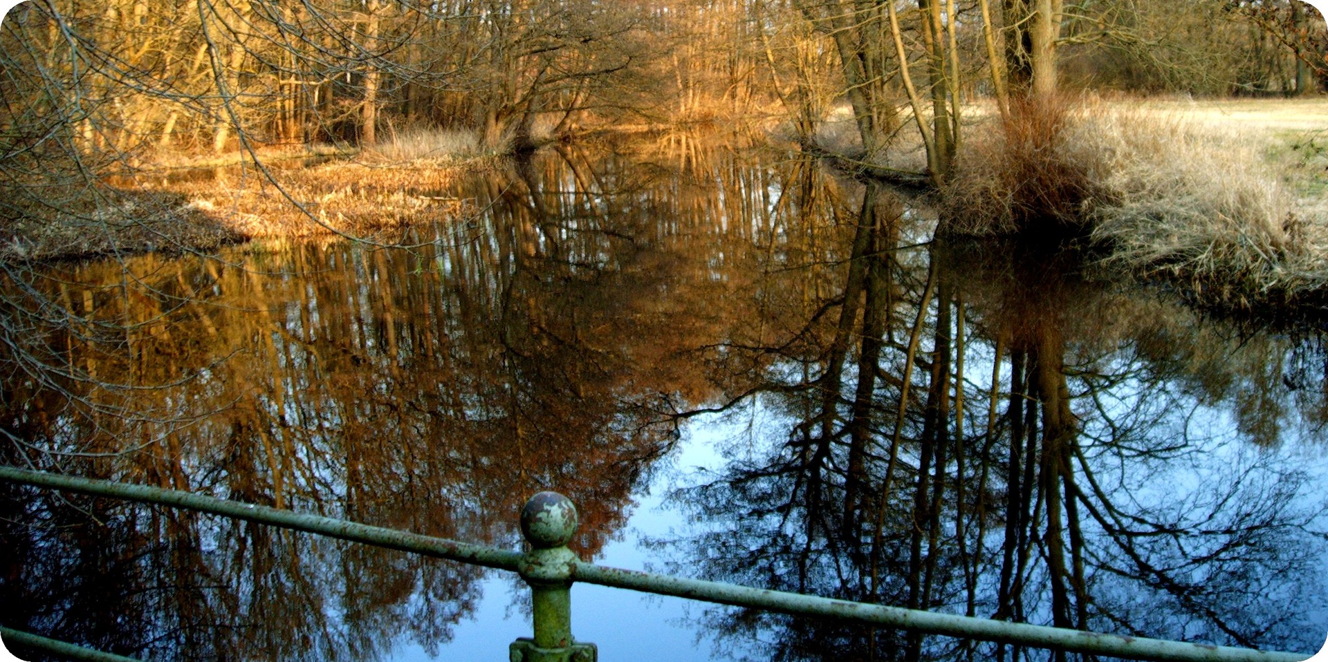 idyllischer Fluss